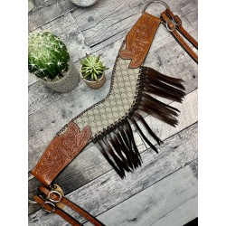 GG Whip Fringe Tripping Collar