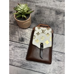 Back Cinch Cell Phone Holder