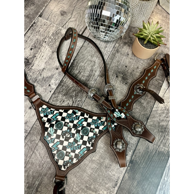 Turquoise Glass Tack Set