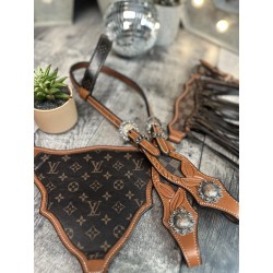 Checkered Designer Fringe Tack Set